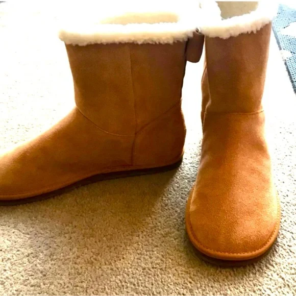 Kate Spade Boots, NIB, Nubuck Short Boots, Ugg type, Warm, Bow & Logo